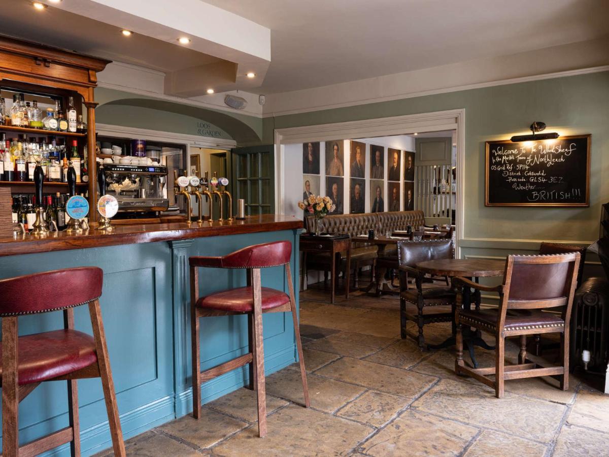 The Wheatsheaf Inn 버튼온더워터 외부 사진