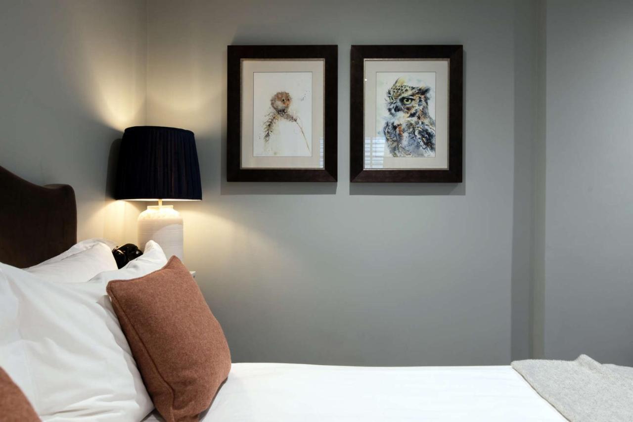 The Wheatsheaf Inn 버튼온더워터 외부 사진
