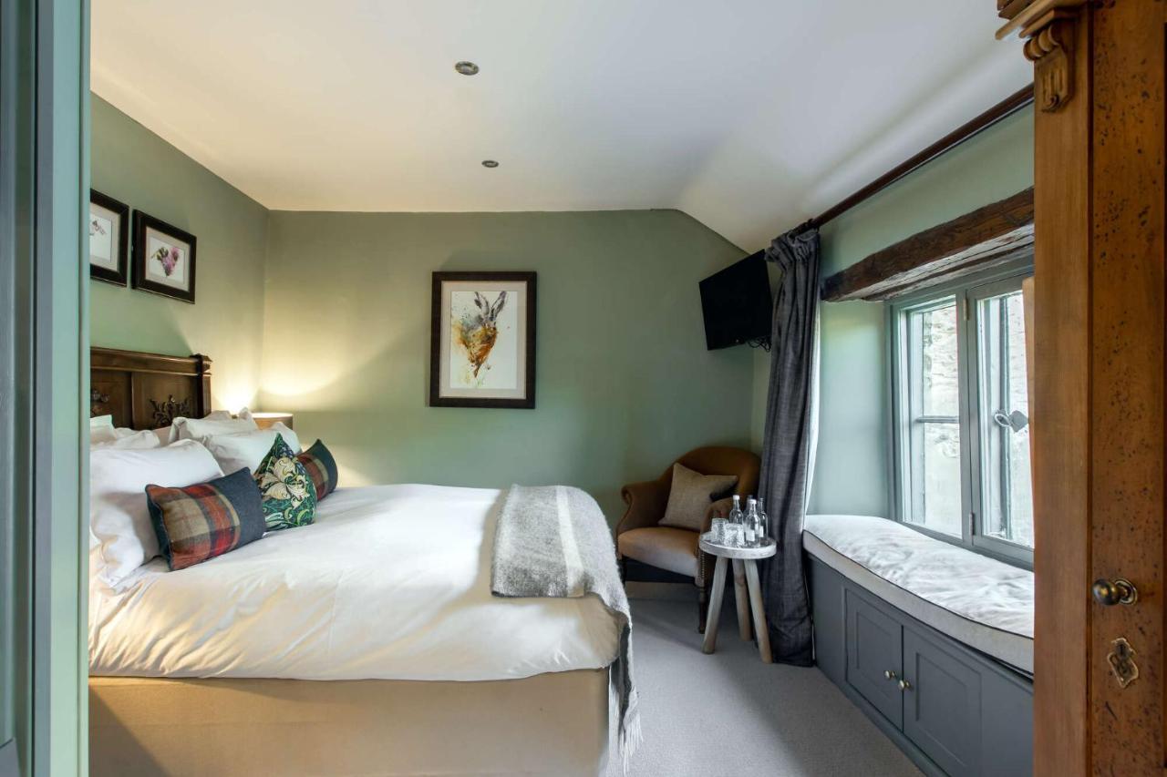 The Wheatsheaf Inn 버튼온더워터 외부 사진
