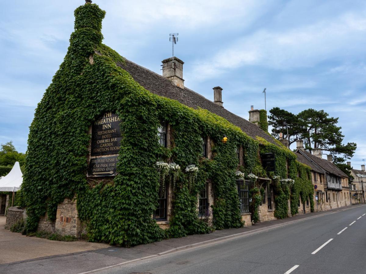 The Wheatsheaf Inn 버튼온더워터 외부 사진